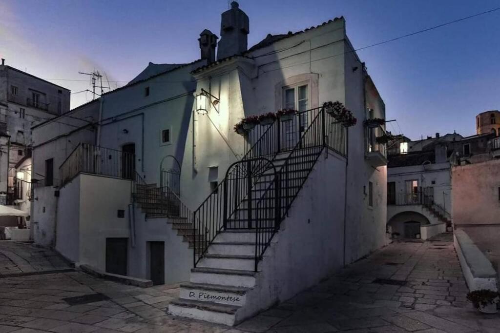 Casa Isabella Villa Monte SantʼAngelo Exteriör bild